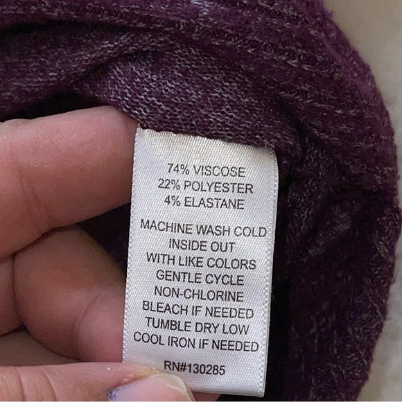 Per Se Purple Sweater - Picture 8 of 9